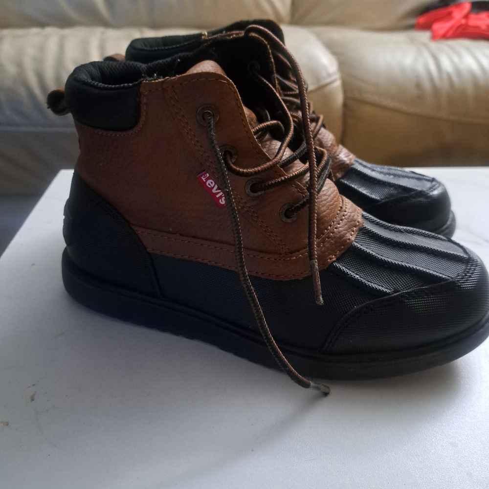 Levi's Kids Brown and Black Boots